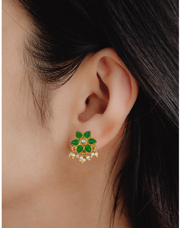 92.5 Silver Small Floral Kundan Gold Plated Studs With Pearl