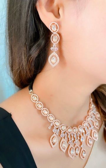 92.5 Silver Elizabeth Necklace with Earrings (Rose Gold Plated)