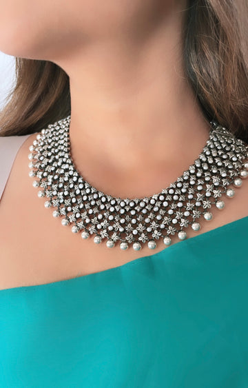 92.5 Silver Pearl Belted Classic Necklace