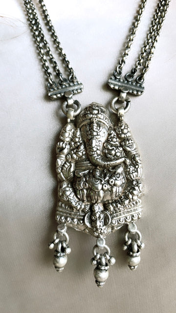 Vighnaraja Necklace - Intricately Carved Ganesha